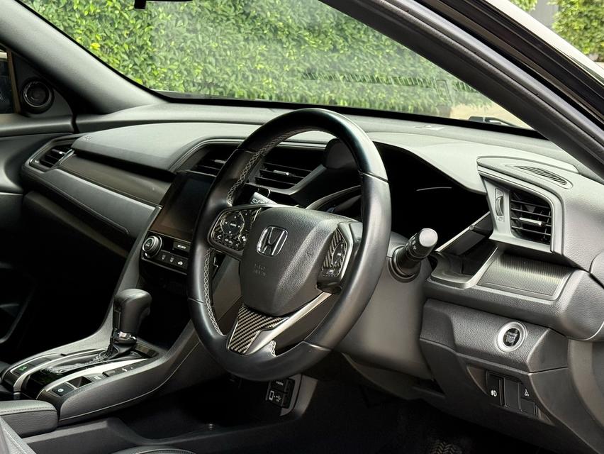 2020 HONDA CIVIC FK 1.5 TURBO รถมือเดียวออกป้ายแดง รถวิ่งน้อย เข้าศูนย์ทุกระยะ รถไม่เคยมีอุบัติเหตุครับ 11