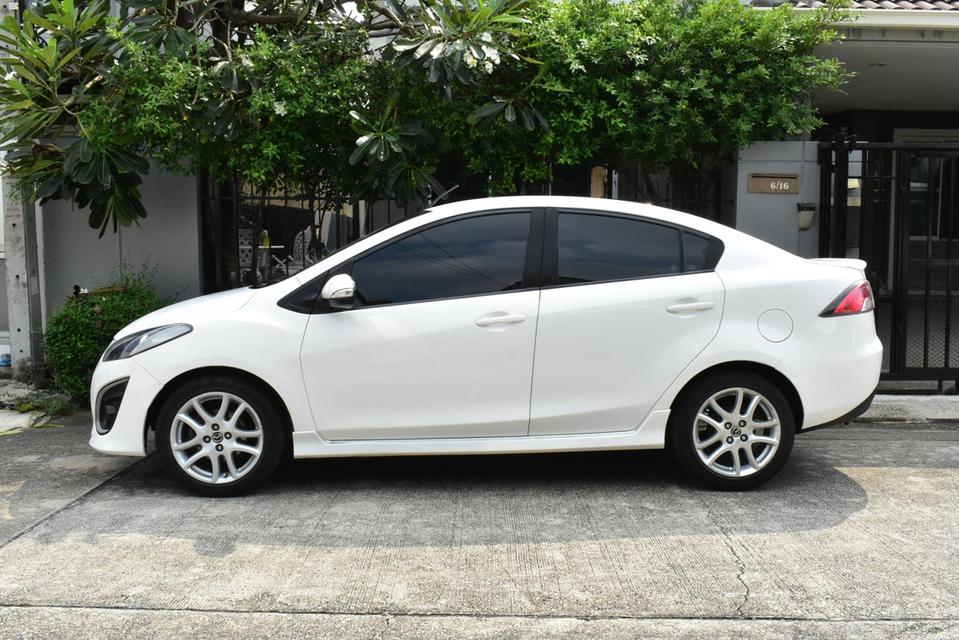 Mazda 2  1.5 Spirit ปี 2012 สีขาว  ออโต้ เบนซิน ไมล์ 9x,xxx km. 17