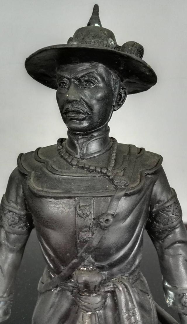 609.พระบรมรูปหล่อสมเด็จพระเจ้าตากสินมหาราช ทรงยืน