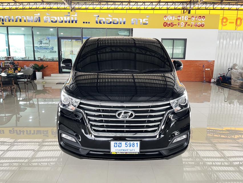 Hyundai H-1 2.5 Deluxe (ปี 2019) Wagon AT 2