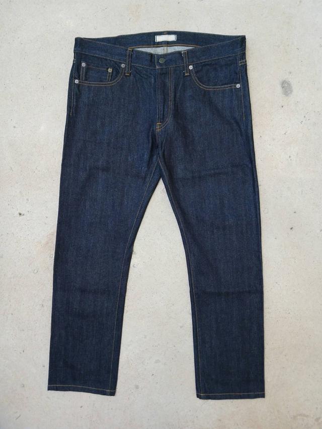Uniqlo Selvedge (Size 37) ริมแดง