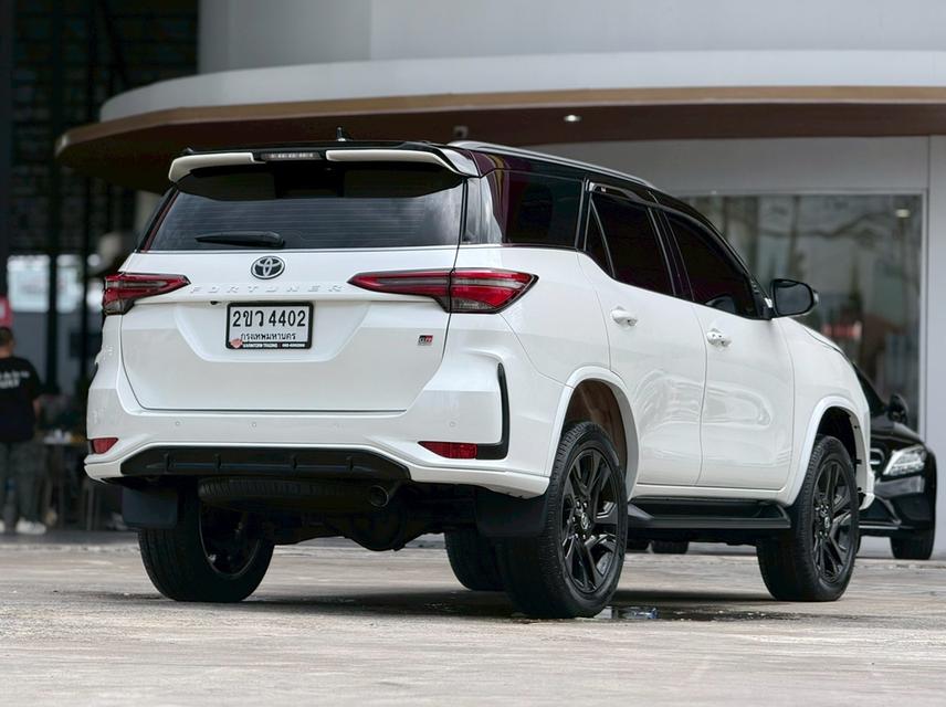 Toyota Fortuner 2.8GR Sport 4wd ปี22 รูปที่ 6