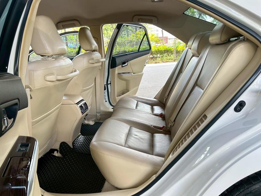 🚗 2016 Toyota CAMRY 2.5 Hybrid AT รูปที่ 17
