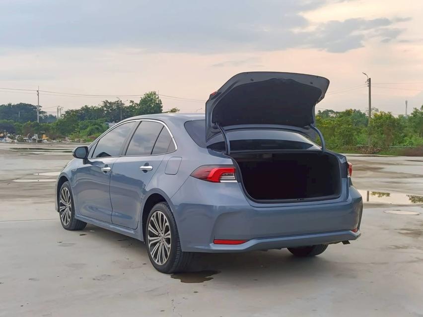 TOYOTA ALTIS Sedan 4dr Hybrid High E-CVT 7sp FWD 1.8สีเทา Y2019