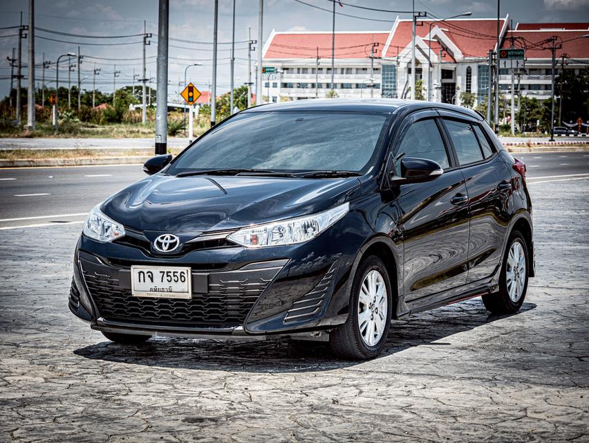 Toyota Yaris 1.2E ปี 2018 สีดำ 