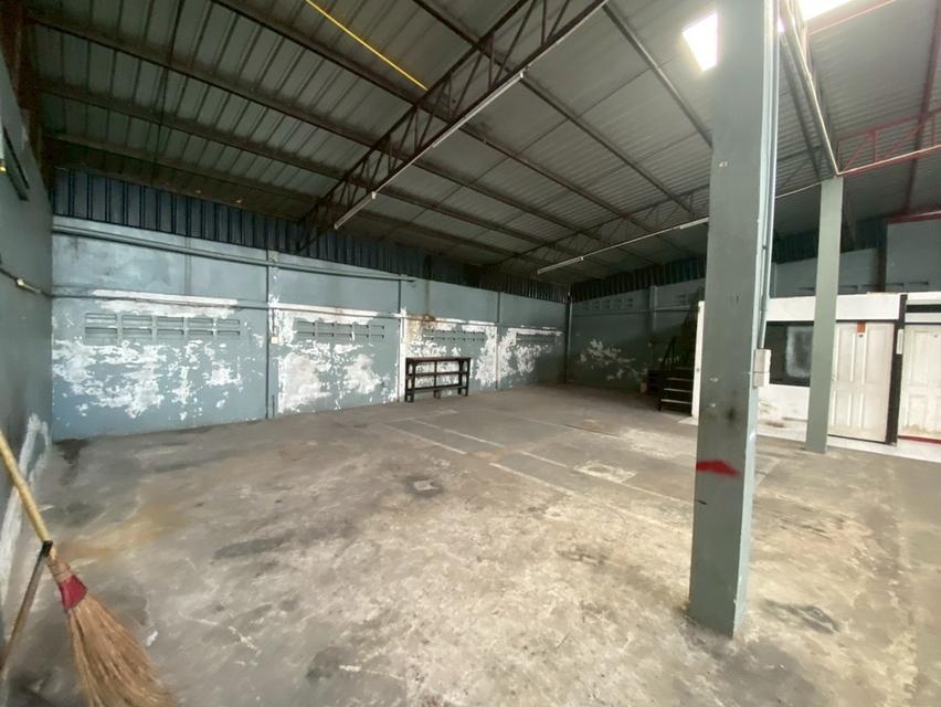 ให้เช่าโกดังพร้อมสำนักงาน ถ.รัตนาธิเบศร์ ซ.9 ทำเลดี เดินทางสะดวก ใกล้ MRT สถานีศูนย์ราชการนนทบุรี เพียง 15 เมตร 5