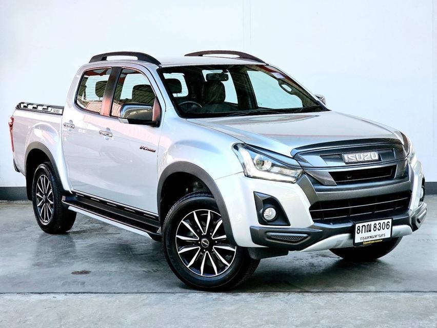 ISUZU D-MAX V-CROSS 4 ประตู 3.0 VGS Z-PRESTIGE NAVI 4 WD 2019 รหัส SEZ8306