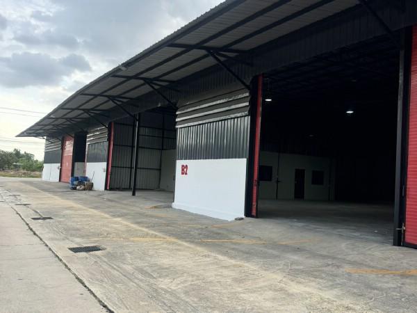 ให้เช่าโกดังโชว์รูมพร้อมออฟฟิศทำเลดีติดถนนนิมิตรใหม่ พื้นที่ใช้สอย 210 327 380 550 ตรม. 1