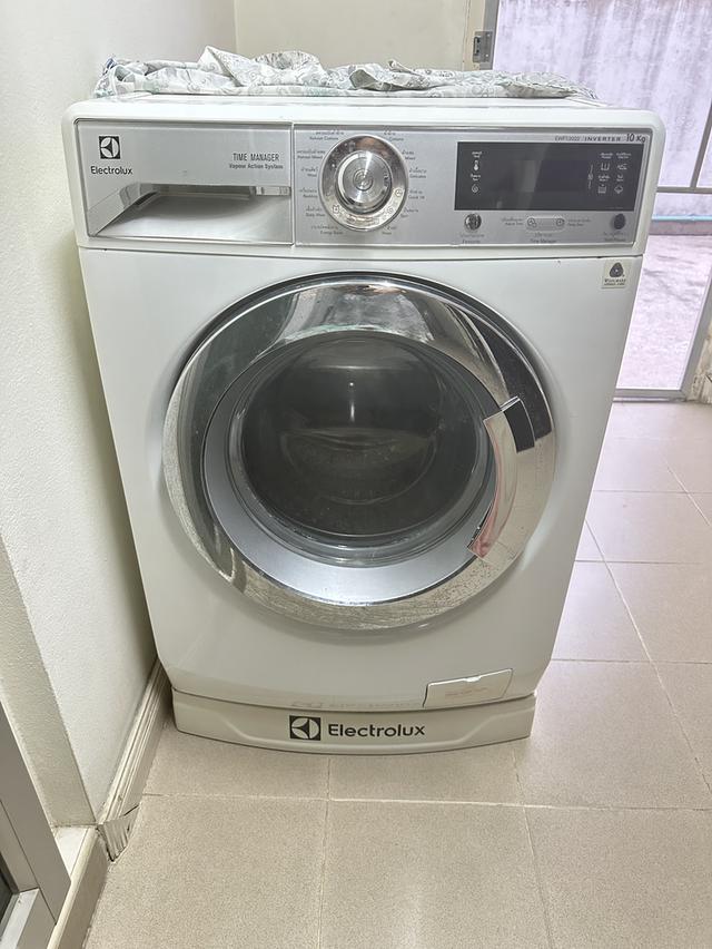 "เครื่องซักผ้าฝาหน้า Electrolux EWF12022 Inverter 10 kg