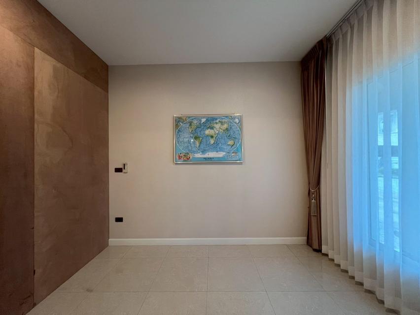 Two Grand Monaco for rent with private pool 8