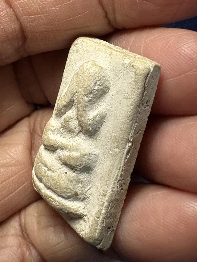 พระปิดตา ล.ป.ภู เนื้อผง รูปที่ 4