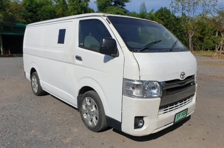 Toyota Hiace สภาพดี 3