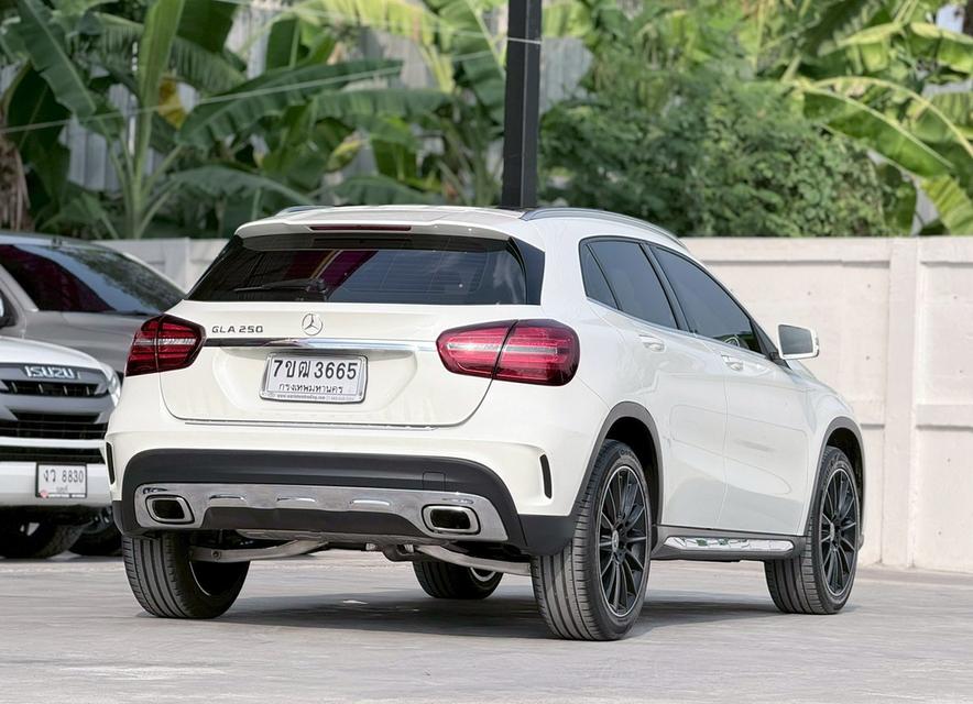ปี 2018 BENZ GLA-CLASS, 250 AMG โฉม W156 รูปที่ 10