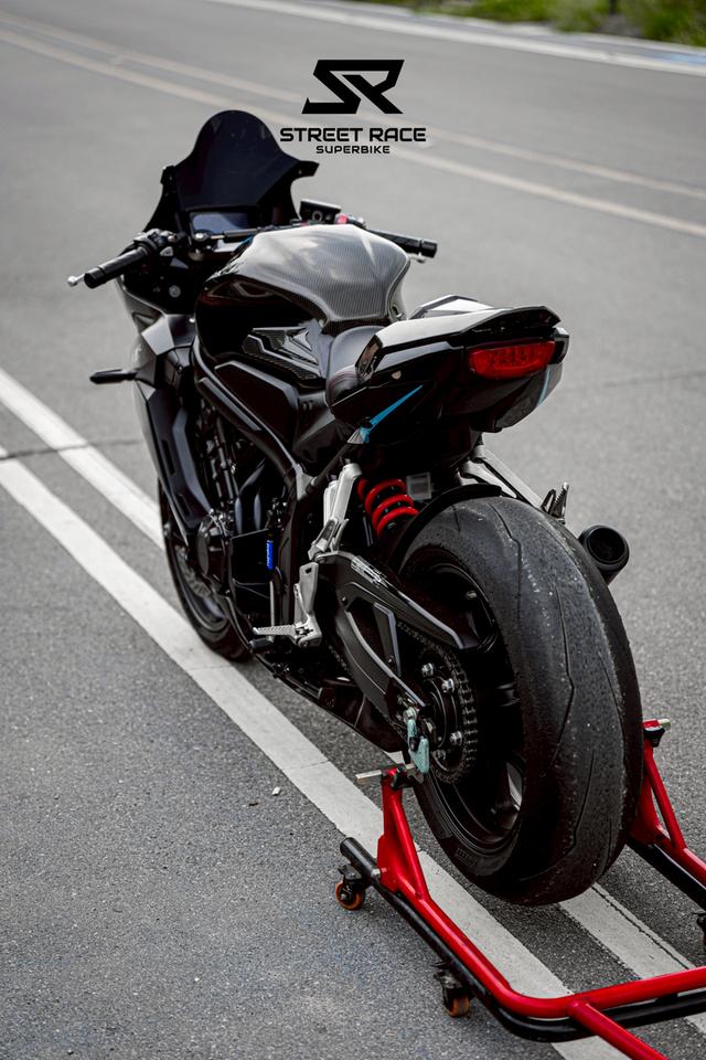 2023 Honda 📢 honda cbr650R ดำ-ฟ้า | ปี 2023 หล่อ สปอร์ตเต็มขั้น สภาพกริ๊บ พร้อมซิ่ง! 🏍️ รูปที่ 7