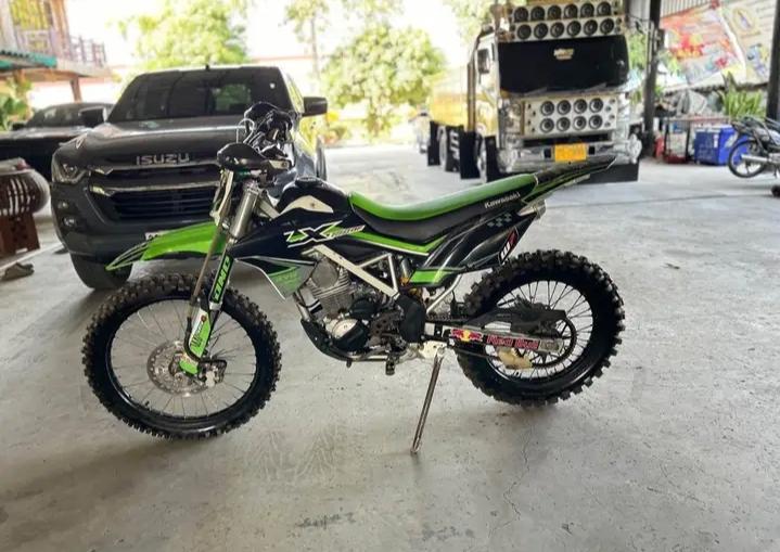 2016 Kawasaki  KlX 150BF 7