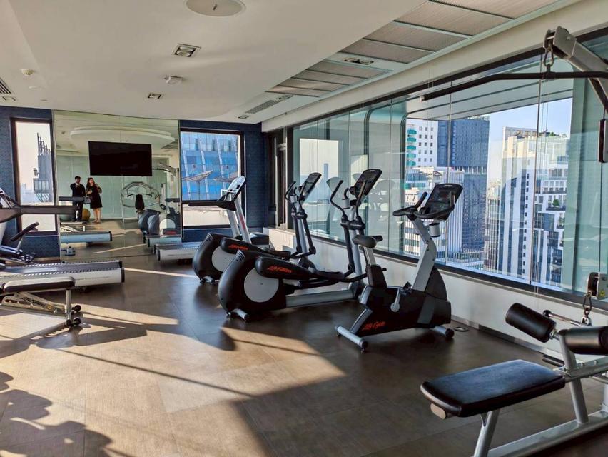 Sale /rent Edge Sukhumvit 23 1 bedroom 2 bathroom 25th floor 42 sqms. Fully furnished Sale 9.9 million baht Rent 35,000 Baht(1,100 USD) 1