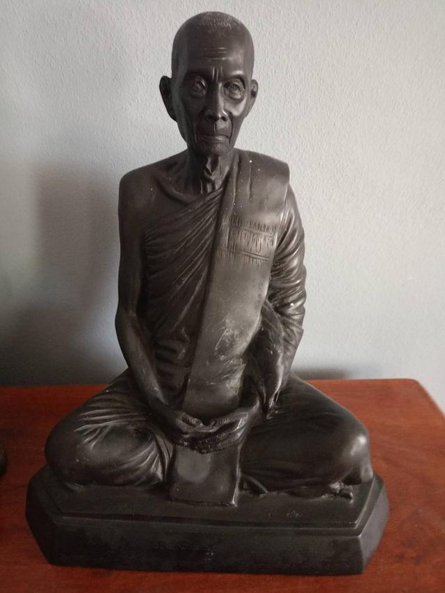 พระบูชาหลวงปู่โต๊ะ หน้าตัก 9 นิ้ว