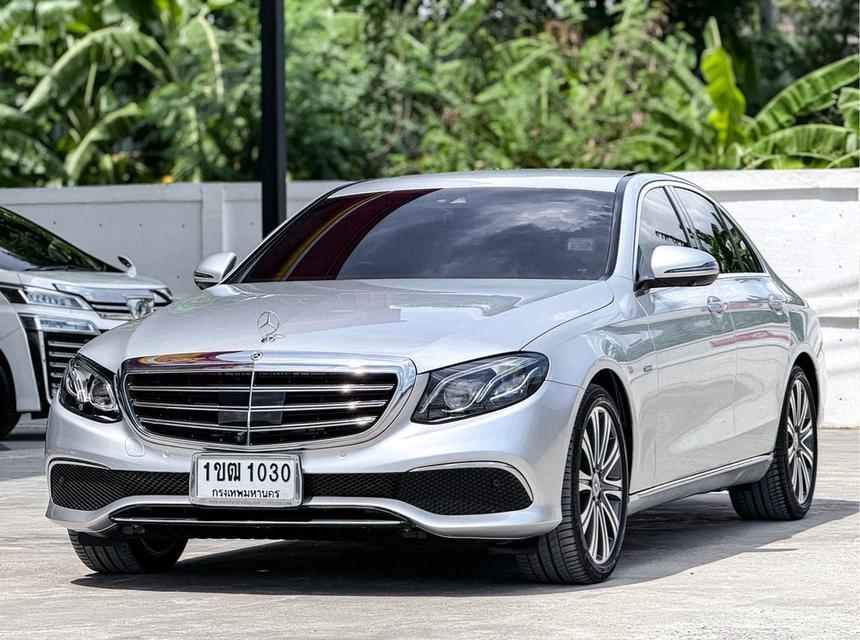 รหัสรถ WRT1030 2019 BENZ E-CLASS, E350e 2.0 EXCLUSIVE