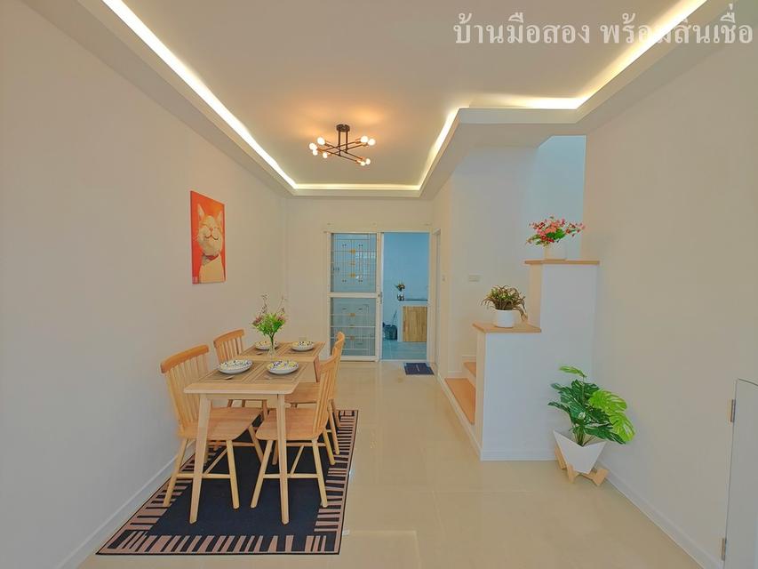 หมู่บ้าน จามจุรีพาร์ค สุขา5 6