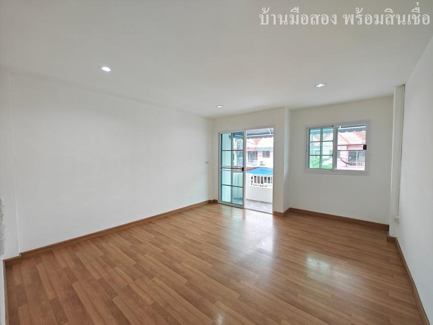 หมู่บ้านรัชธานี6 สายไหม 4