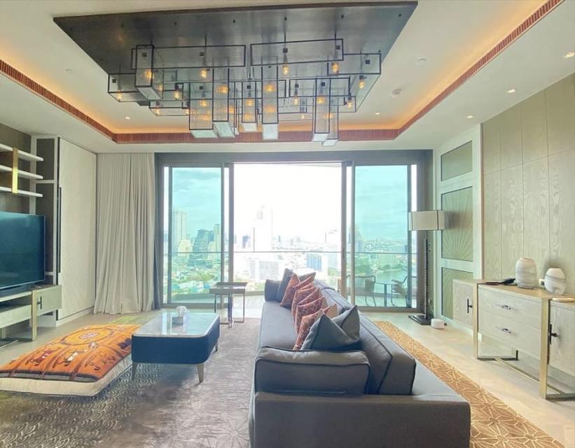 The residence at Mandarin - Luxurious 2 bedroom condominium for rent in Bangkok near iconsiam department store 2