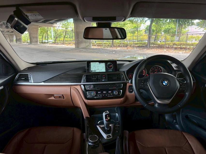✅ 2018 BMW 330e Luxury AT รูปที่ 11