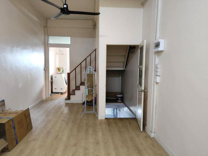 ขายอาคารพาณิชย์ 4 ชั้น เนื้อที่ 13 ตารางวา ติดถนนเทอดไท ใกล้ตลาดพลู 6