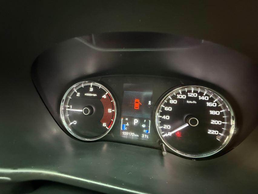 Mitsubishi Pajero 2.4GT ปี16 10