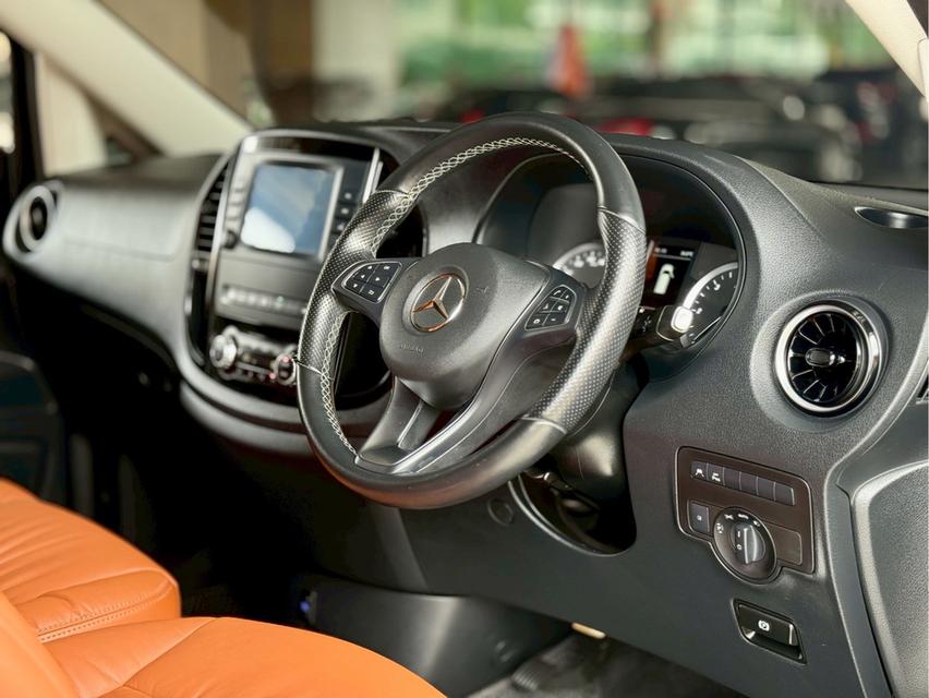 ปี 2022 BENZ VITO, 119 CDI โฉม ปี22-ปัจจุบันสีดำ เครื่องยนต์ดีเซล 4