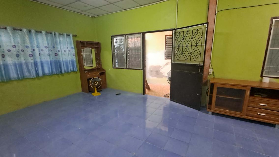 บ้าน 2 หลังบางน้ำเปรี้ยวให้เช่ารายเดือนราคาเพียง 5,000 บาทต่อเดือน 3