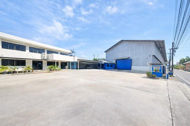 ตลาดหนองบอน 1 กม 6น้ำ ย่านประเวศ 1ไร่กว่า หรือ 500ตร.วา. เฉลิมพระเกียรติ ร.9 ซอย 41-47 โกดังให้เช่า 8นอน ติดสวนหลวง 2000 1