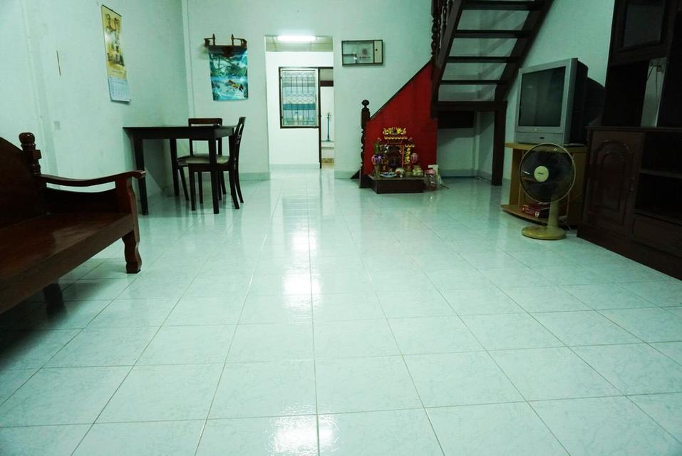 ให้เช่าบ้านติดรถไฟฟ้าสายสีม่วงราคาถูก มีแอร์ เฟอร์นิเจอร์ครบ 7