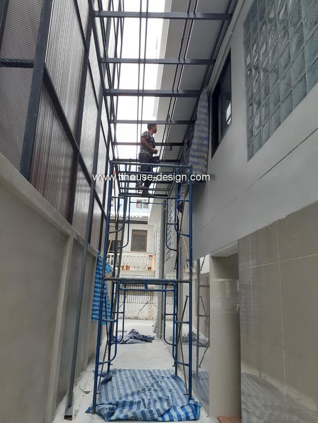 งานรับต่อเติม โครงหลังคากันสาด ต่อเติมห้องครัว เทพื้นปูกระเบื้อง Line dddesign23