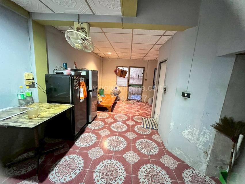 หมู่บ้านขจีนุช ลาดหลุมแก้ว ถนนราชพฤกษ์ ต.คลองพระอุดม อ.ลาดหลุมแก้ว จ.ปทุมธานี 7