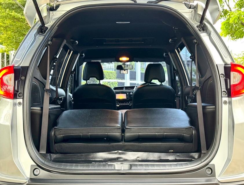 รหัสรถ PAT7858 Honda BR-V 1.5 SV (Top) สีเงิน ปี2018  5