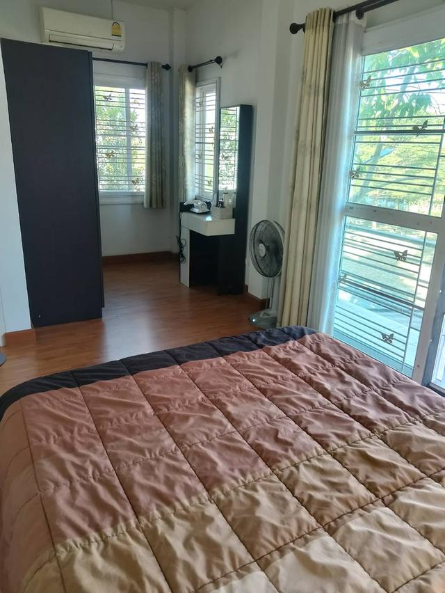 แพนนาเซีย วิลเลจ, ชลบุรี บ้านแฝด 2 ชั้น 36 ตรว เจ้าของขายเอง ใกล้อมตะนคร ขาย 2.,700,000 บาท ต่ำกว่าราคาตลาด 10