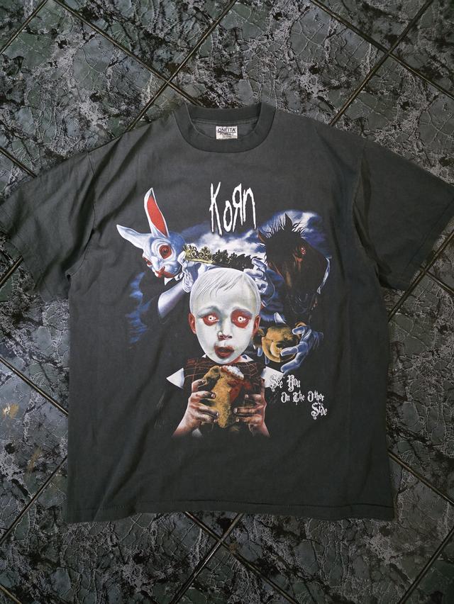 เสื้อยืดมือสอง