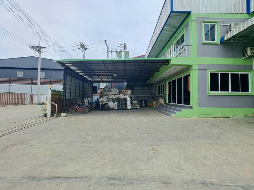 โรงงานมือสองสมุทรสาคร 1100 ตรม. มีใบรง.4 พร้อมออฟฟิศ2ชั้น สภาพสวยพร้อมใช้ทันที แถมsolar cell/หม้อแปลง500กิโลวัตต์ ซอยสี่วาพาสวัสดิ์-พันธุวงษ์