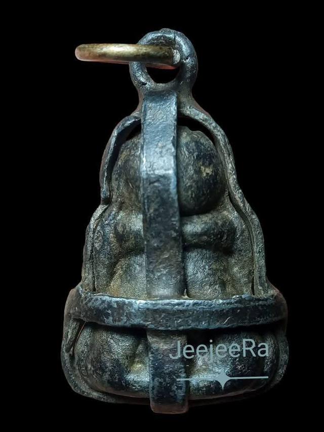 พระปิดตาเนื้อสำริดพ่อทาวัดพะเนียงแตก 2