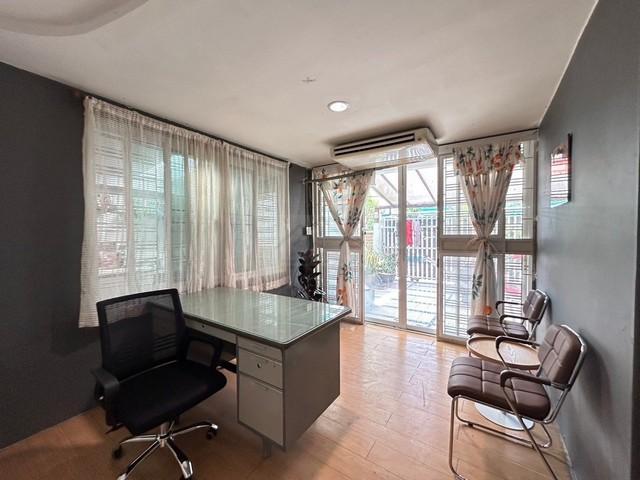 ให้เช่าบ้านเดี่ยว 2 ชั้น 66 ตรว. 4 ห้องนอน ถนนสุทธิสารวินิจฉัย อินทามระ ใกล้ mrt สุทธิสาร เพียง 1 กม. 6