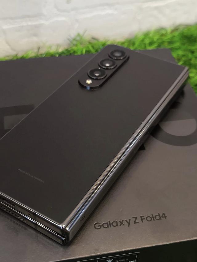 Samsung Galaxy Z Fold 4 เครื่องสวย 2