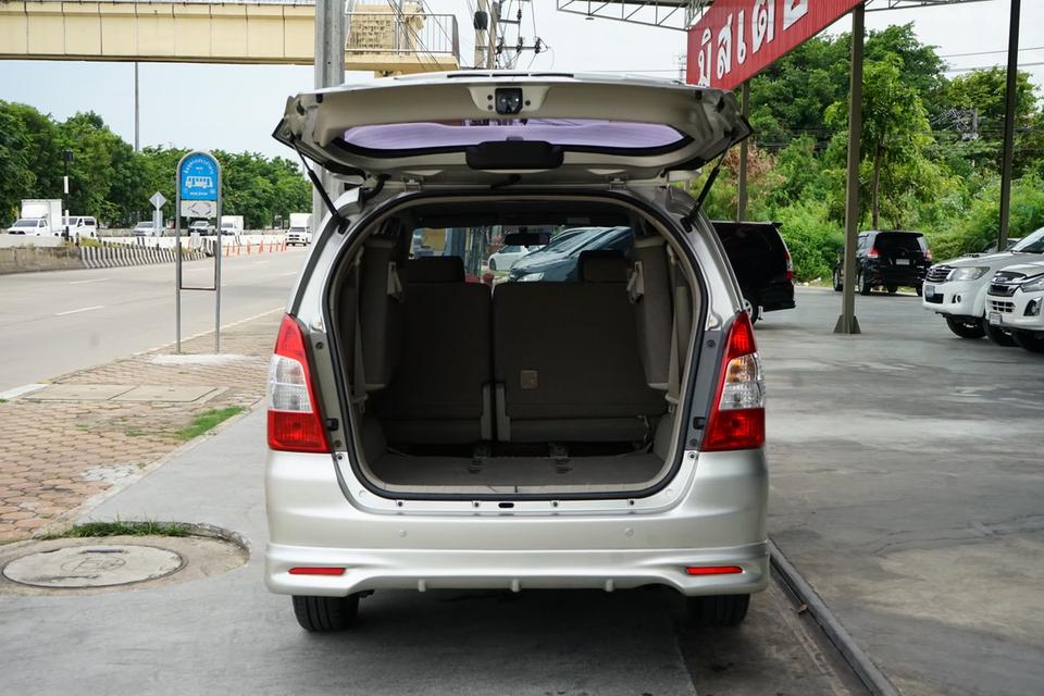 2012 TOYOTA INNOVA G 7