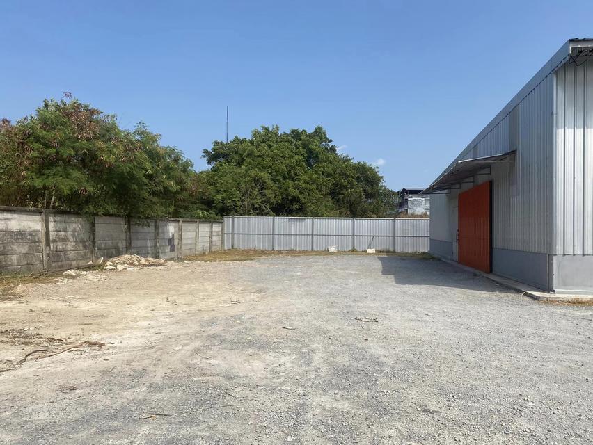 โกดังให้เช่าหนองแขม ถนนเพชรเกษมสาย3 ตกแต่งใหม่ รั้วรอบขอบชิด พื้นที่ใช้สอยทั้งหมด1408ตรม. เนื้อที่352ตรว. ซอยกว้าง รถใหญ่เข้าออกสะดวก 4