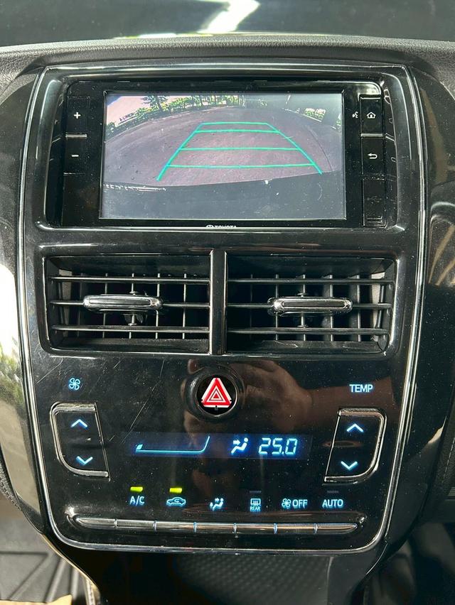 ลดล้างสต๊อก!! Toyota Yaris ATIV 1.2 High AT ปี 2019  รูปที่ 14