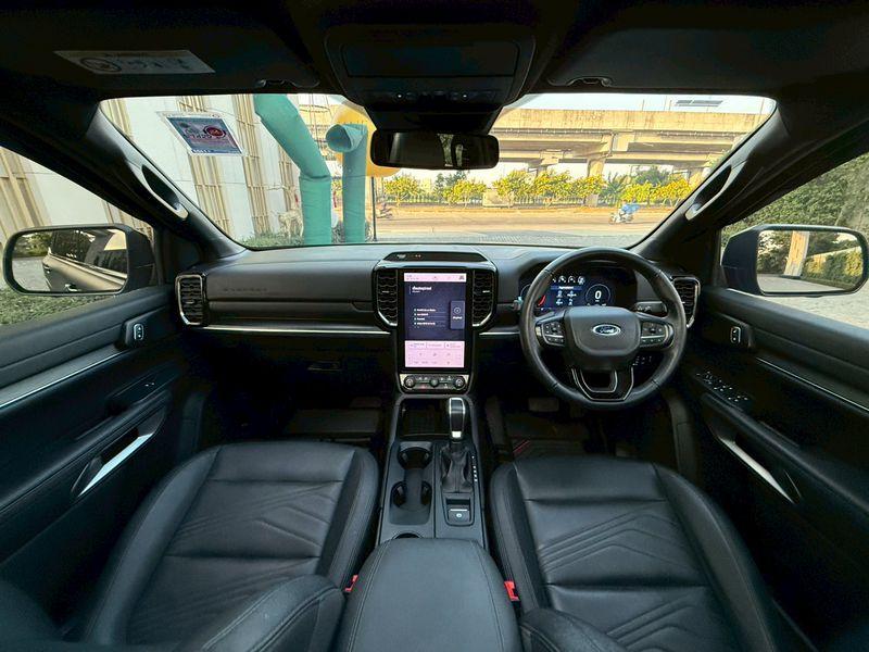 FORD EVEREST 2.0 THAITANIUM PLUS 2WD ปี22 9
