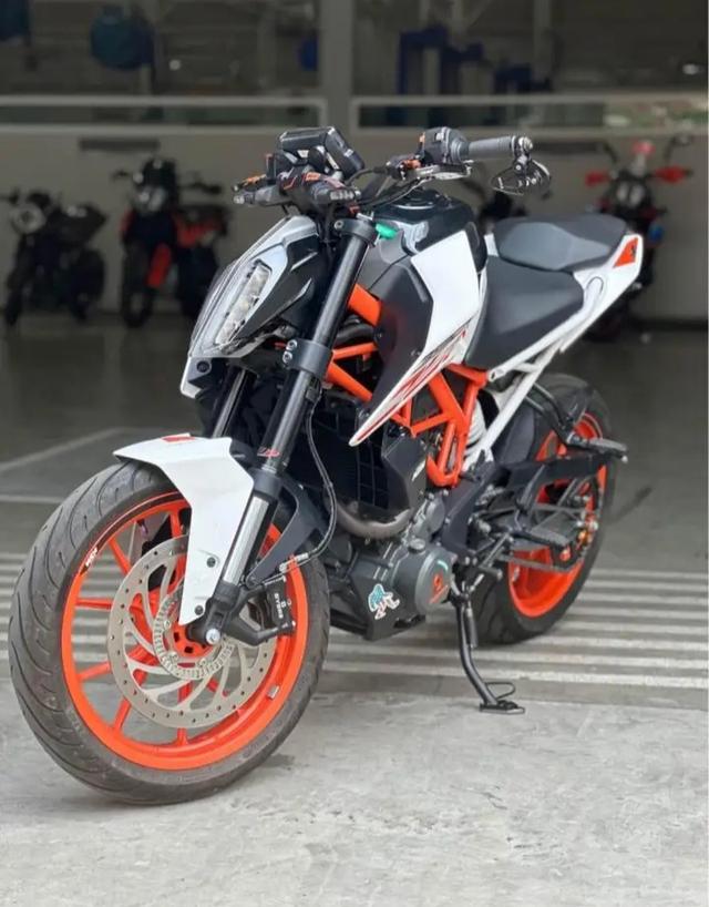 มอเตอร์ไซค์สภาพนางฟ้า KTM Duke 390 5