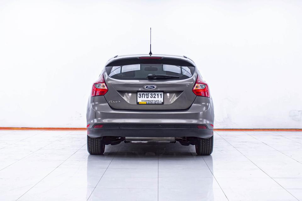 FORD FOCUS 1.6 SPORT TREND 5DR 2014 4