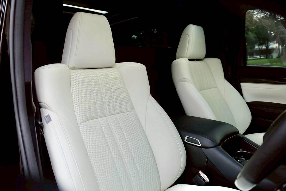 รหัสรถ PR6666 Lexus LM300h Exclusive 4-Seater ปี 2023 10