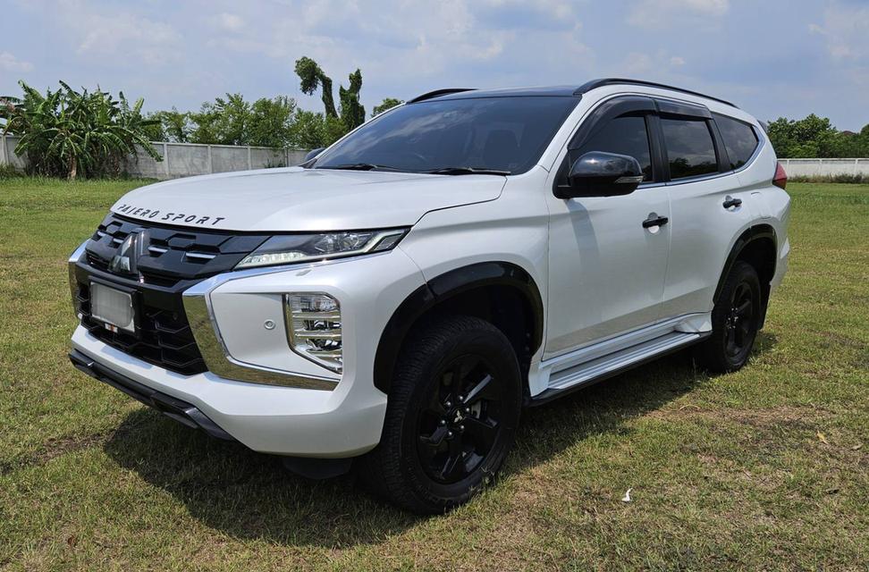 มือเดียว ออกห้าง 2024 Mitsubishi PAJERO SPORT 2.4 GT 4WD Premium Elite Edition SUV ไมล์น้อย 29,000 km รูปที่ 6