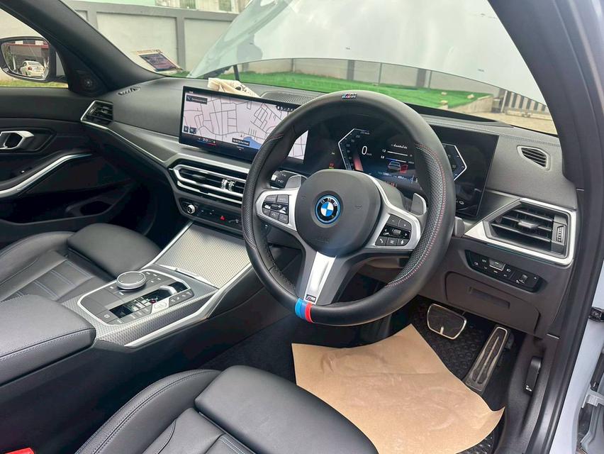 2025 BMW 330e M Sport Plug-in Hybrid G20 LCI รูปที่ 6